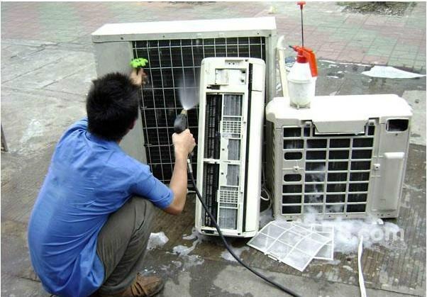 懸掛式中央空調漏水的原因